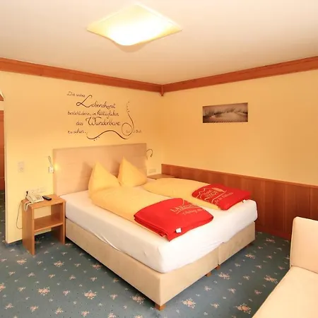 Naturhotel Laerchenhof Отель