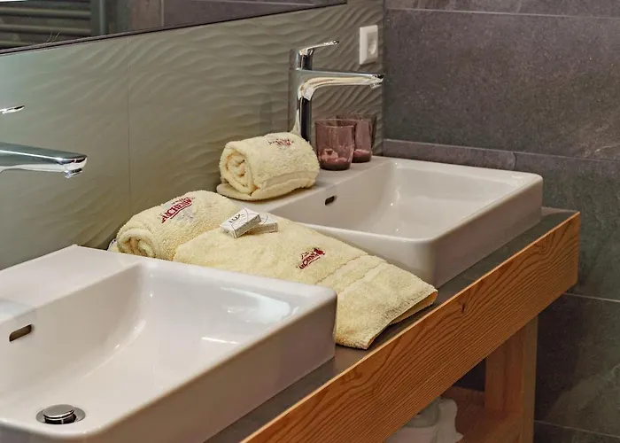 Naturhotel Laerchenhof 호텔 4*